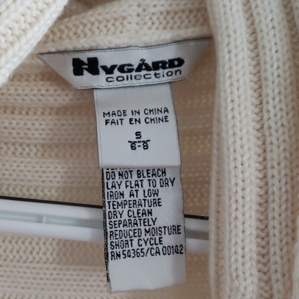 Sweater - Picture 2 of 2